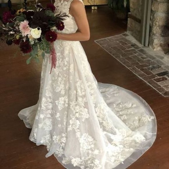 NEW Oleg Cassini Lace Wedding Dress S8 w/Slip